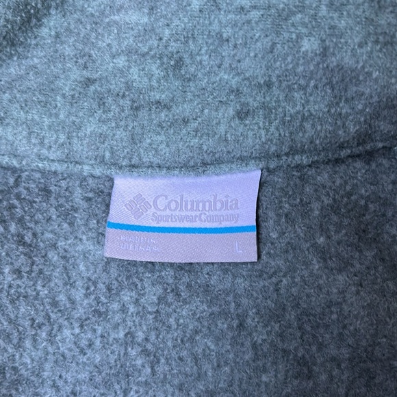 Columbia women’s L green zip up sweater - Picture 7 of 7